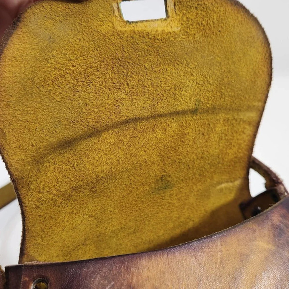 Small Hand Tooled Embossed Leather Purse with Floral Design Vintage - Picture 10 of 14